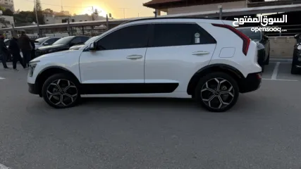  15 كيا نيرو ترخيص 2023 محرك 1600 هايبرد جير أوتوماتيك 141 حصان