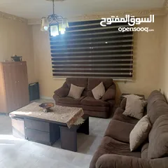  2 شقة فارغة للايجار في شارع المدينه 3 نوم 400