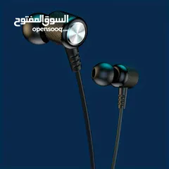  4 سماعات الأذن اللاسلكية الرياضية بدون أسلاك مع حلقات للرقبة،