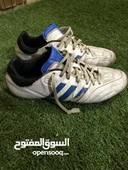  15 الاثنين ب 10 دنانير سعر حرق ونهائي واذا مش اصلي لا تشتري واحد ركض وواحد اصابع اديداس للطابة