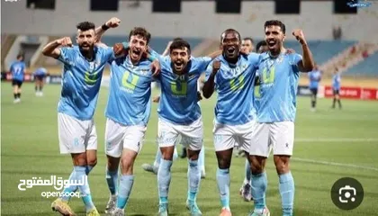  17 اطقم وكلرات الانديه والمنتخبات وجرابات رياضيه