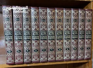  12 كتب قديمة ومجلات