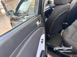  14 هونداي اكسنت موديل 2017 بحاله الوكالة محرك 16 لسعر 7600ونهائي
