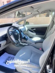  6 Toyota Prius in good conditions for sale(بطارية هايبرد جديدة من الوكالة)