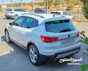  3 سيات ارونا