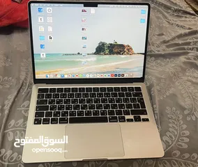  1 macbook air m3