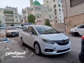  5 اوبل زافيرا 2015