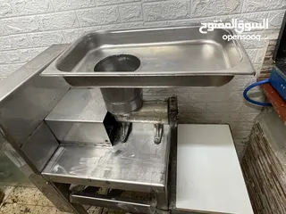  10 عدة مطعم كامله للبيع