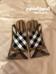 1 Burberry gloves slightly used