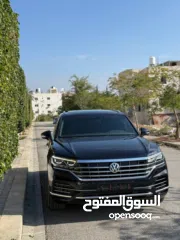  3 VOLKSWAGEN TOUAREG 2020