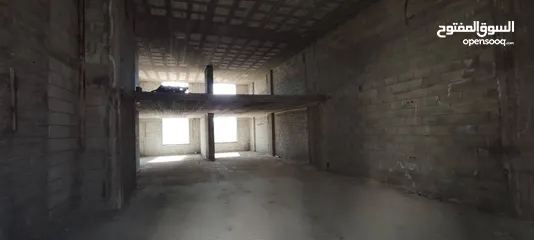  3 اعلان!! مخازن مع سدد داخلية ومساحة خارجية تصلح مستودعات مع مصفات لشحون باقي التفاصي تواصل عبر الرقم