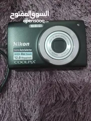  1 كاميرا Nikon للبيع