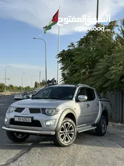  1 متسوبيشي L200 سبرتيرو 2015 بحالة الشركه