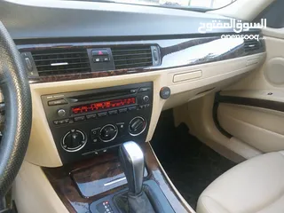  4 BMW 320i 2008