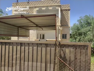  6 بيت طابقين للبيع