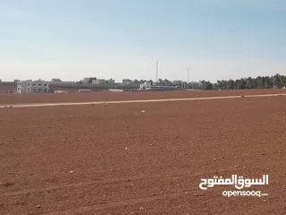  5 مادبا بجانب الجامعة الامريكيةمباشرة قطعة زراعيةمميزة بسعر 18 الف الدونم وبمساحة 3750متر واصل الخدمات