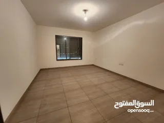  7 شقة فارغة للبيع في منطقة الدوار الرابع ( عدد 2 ) ref : 14339
