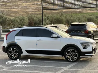  4 Kia niro hybrid full  2022  كيا نيرو هايبرد  فل اضافات  ترخيص 2022                   فحص نخب