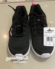  7 Adidas sneakers - black - flat