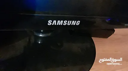  5 جهاز كمبيوتر كامل شبه جديد مع شاشة سامسونج للبيع