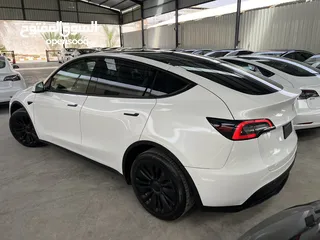  4 Tesla Model Y Long Range dual motor