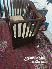  2 تخت خشب زان كرسي اكل