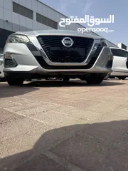  25 Nissan Altima SR للبيع