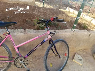  2 بسكليت مستعمل ولكنه بحالة الوكالة