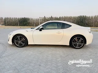  9 Toyota 86 GCC 2014, top of the line in cleanliness, automatic