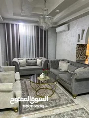  16 شقة مطلة جداً، في موقع مميز، قرب مسجد الحسين بن طلال، أبو عليا، طبربور.