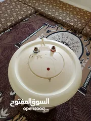  2 كيزر للبيع مستعمل ولكن بحاله جيده