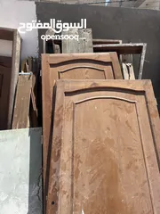  4 أبواب خشب سويد بحالة ممتازه