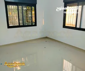  3 شقة مطلة غير مفروشة للايجار مناسبة للعرسان