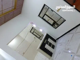  19 قطع وبيوت للبيع