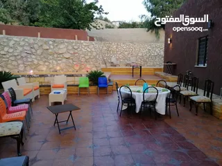  7 منزل شبه فيلا للبيع
