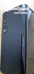 4 Samsung Z Fold 3  5 5 G : 256 GB