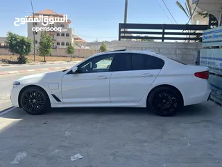  4 بي ام دبليو