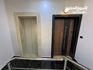  25 شقق طابقية للبيع 165 متر في مدينة الشرق موقع مميز جدا
