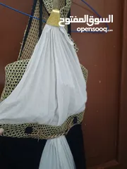  1 مجموعة فساتين للبيع او للايجار