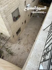  12 شقة مميزة للبيع
