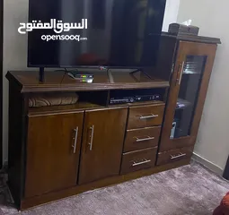  5 طاولة تلفزيون مع بوفيه بحالة الجديد استخدام منزل موضح بالصور