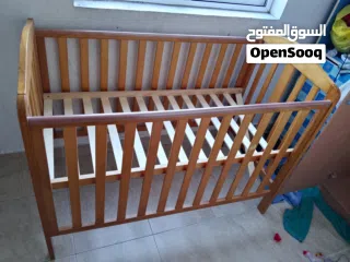  1 سرير مع مترس للبيع