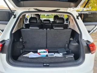  8 2018 Volkswagen Tiguan / Gcc Specs/ 4 Cylinder / 7 Seats / Mid Option