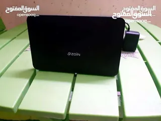  2 راوترات زين 4g تعمل على تشغيل كافه شرائح الانترنت زين بحاله الوكاله نظيف جدا جدا