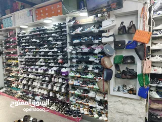  10 محل للبيع تقاطع شارع السعادة مع تقاطع شارع عبد المنعم رياض