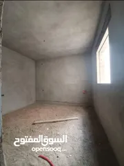  10 شقق جديدة نص تشطيب طرابلس في منطقة السراج