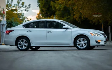  6 NISSAN ALTIMA  EXCELLENT CONDITION  2015  WHITE