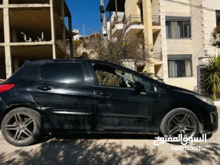  4 بيجو 308 تيربو