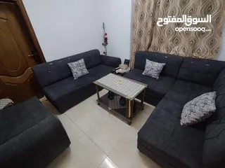  1 طقم كورنر مستعمل