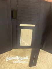  2 محفظة جديد تومي لون كحلي